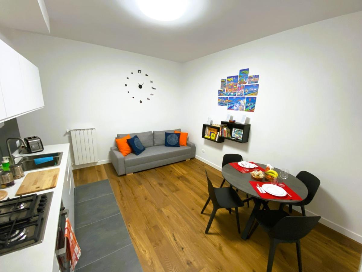 Charming Newly Renovated Apartment Флоренция Экстерьер фото