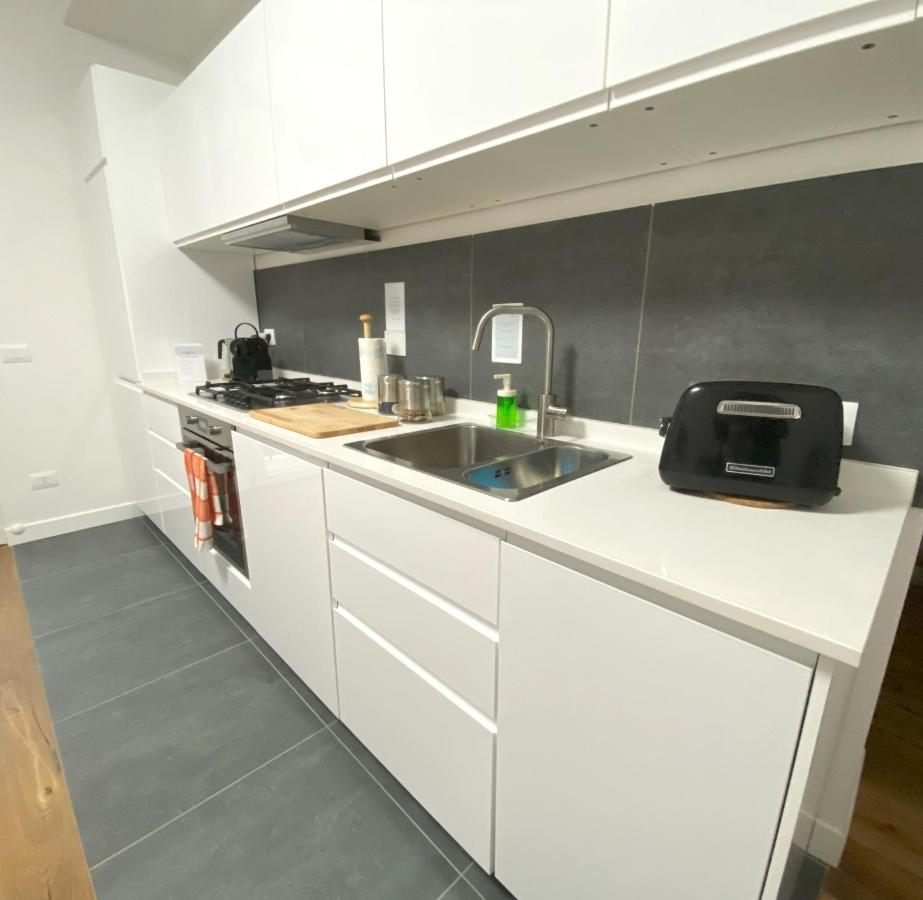Charming Newly Renovated Apartment Флоренция Экстерьер фото